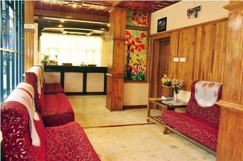 فندق Fabexpress Luminos Dwelling Ikka Nagar مونار المظهر الخارجي الصورة